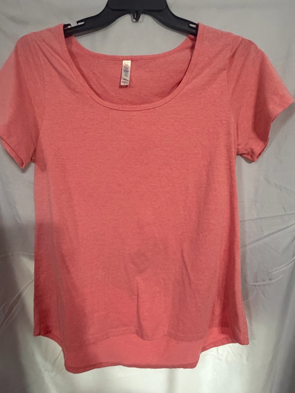 LuLaRoe Coral Scoop Neck Short Sleeve Tee